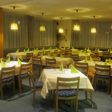 בית הארחה Gasthof Hirschen